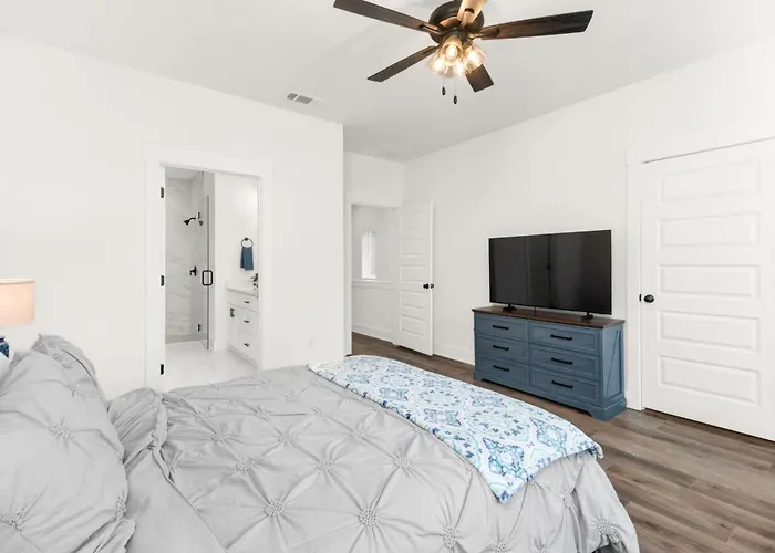Downtown Sea Escape Iv * Pensacola