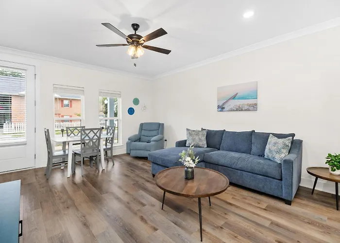 Apartment Downtown Sea Escape Iv Pensacola